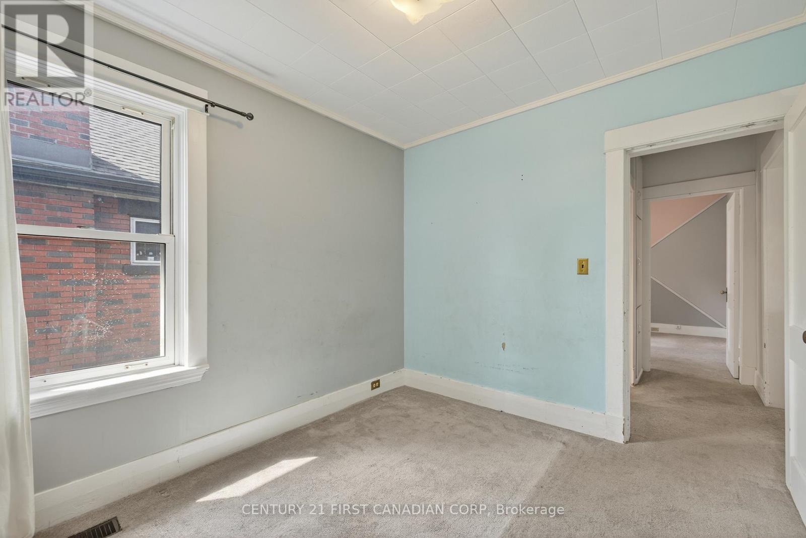 1230 Dundas Street, London East, Ontario  N5W 3B2 - Photo 27 - X12448814