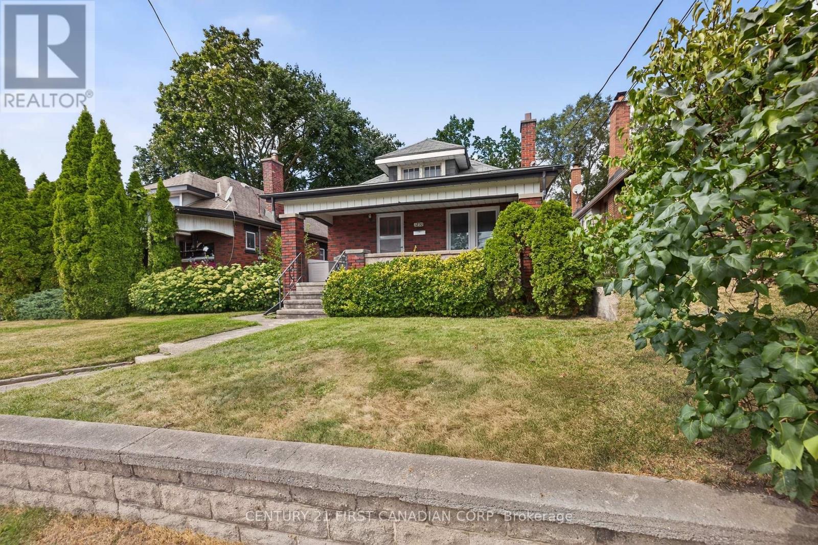 1230 Dundas Street, London East, Ontario  N5W 3B2 - Photo 4 - X12448814