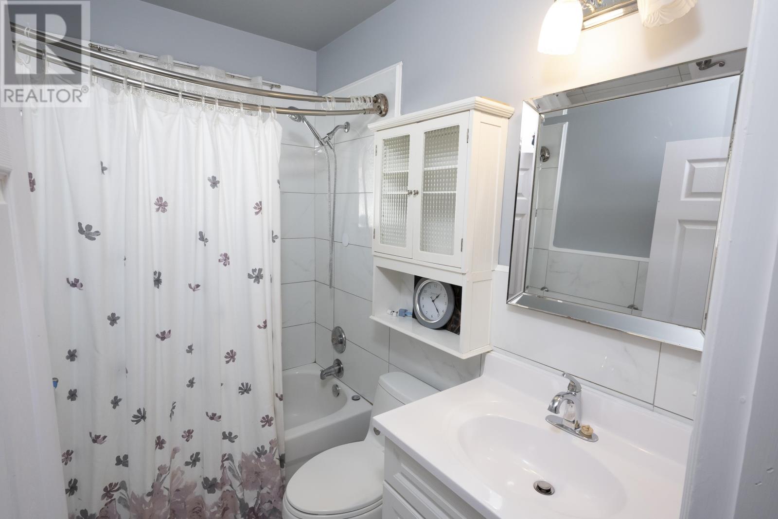 404 James St South, Thunder Bay, Ontario  P7E 2V5 - Photo 26 - TB253074