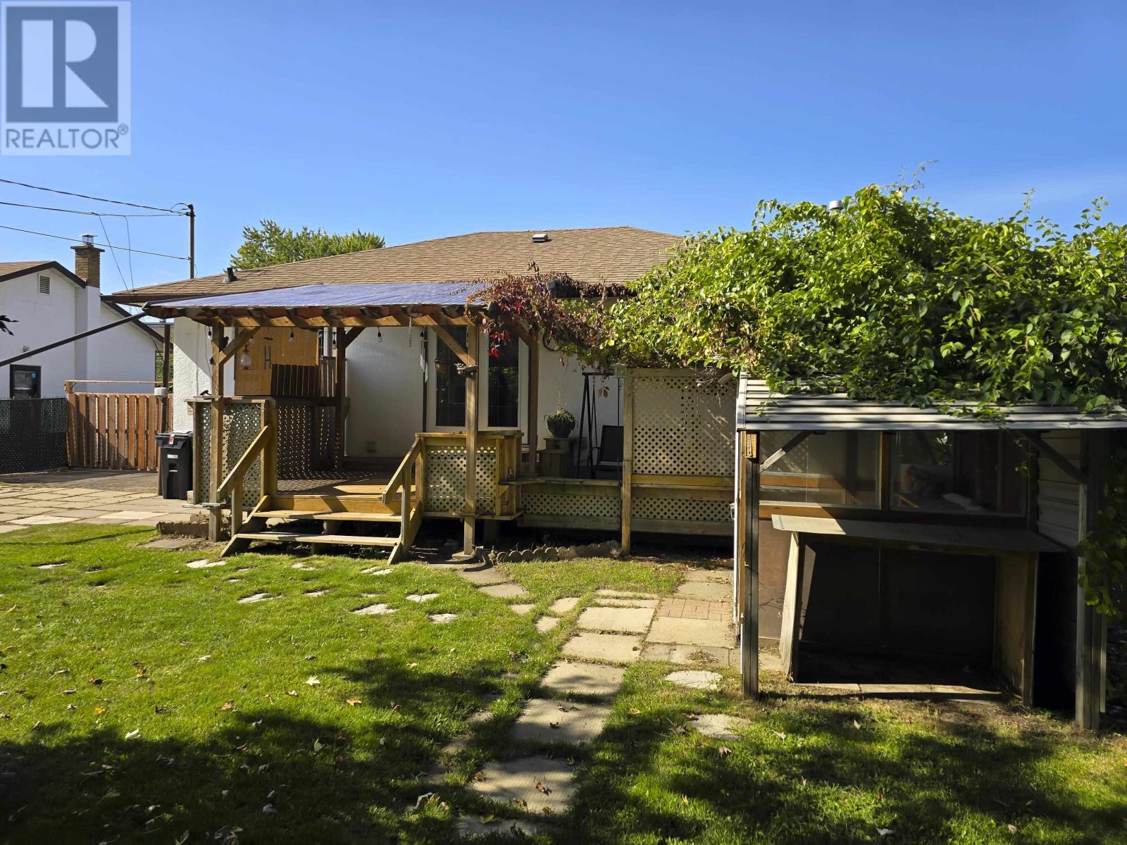 404 James St South, Thunder Bay, Ontario  P7E 2V5 - Photo 23 - TB253074