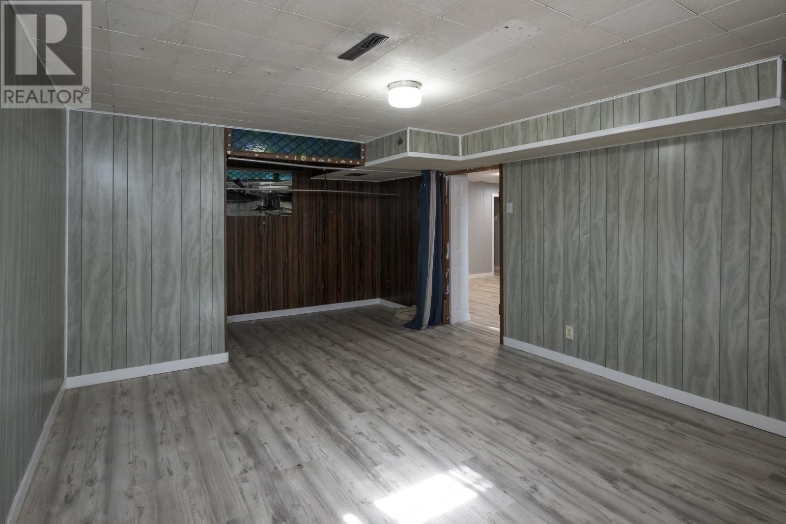 404 James St South, Thunder Bay, Ontario  P7E 2V5 - Photo 28 - TB253074