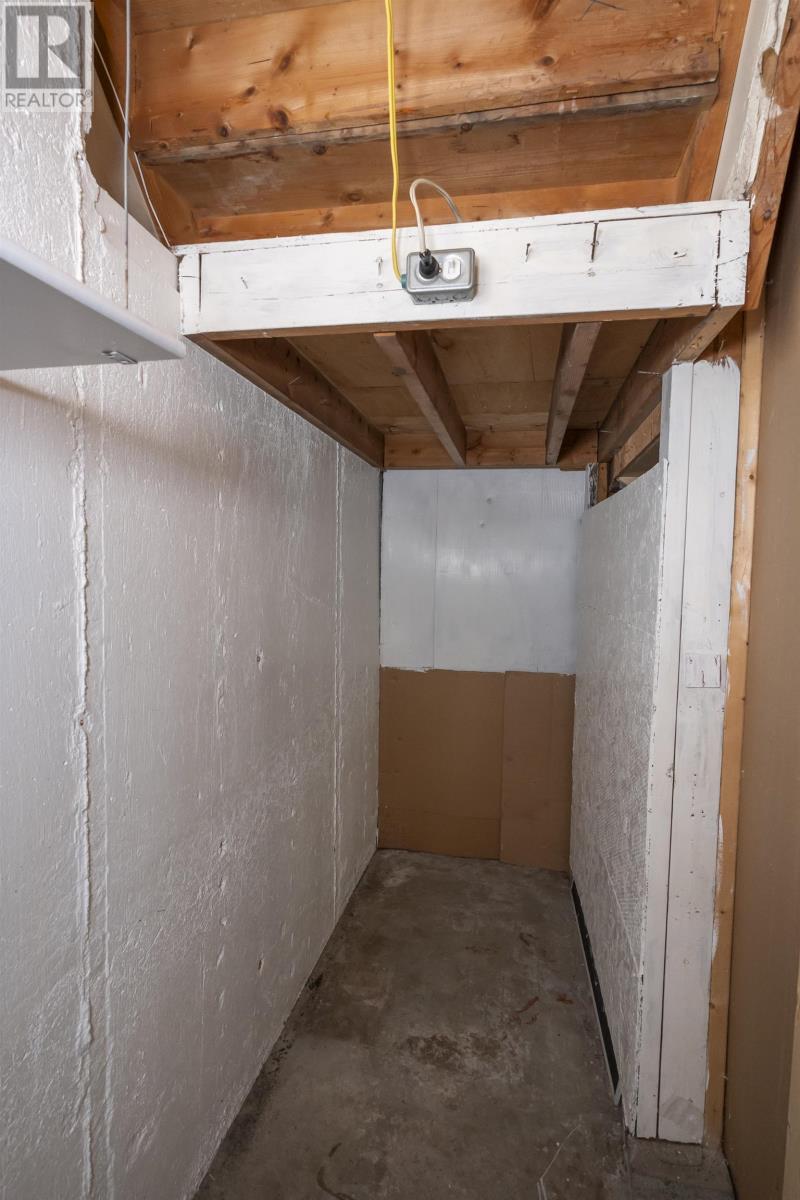 404 James St South, Thunder Bay, Ontario  P7E 2V5 - Photo 39 - TB253074