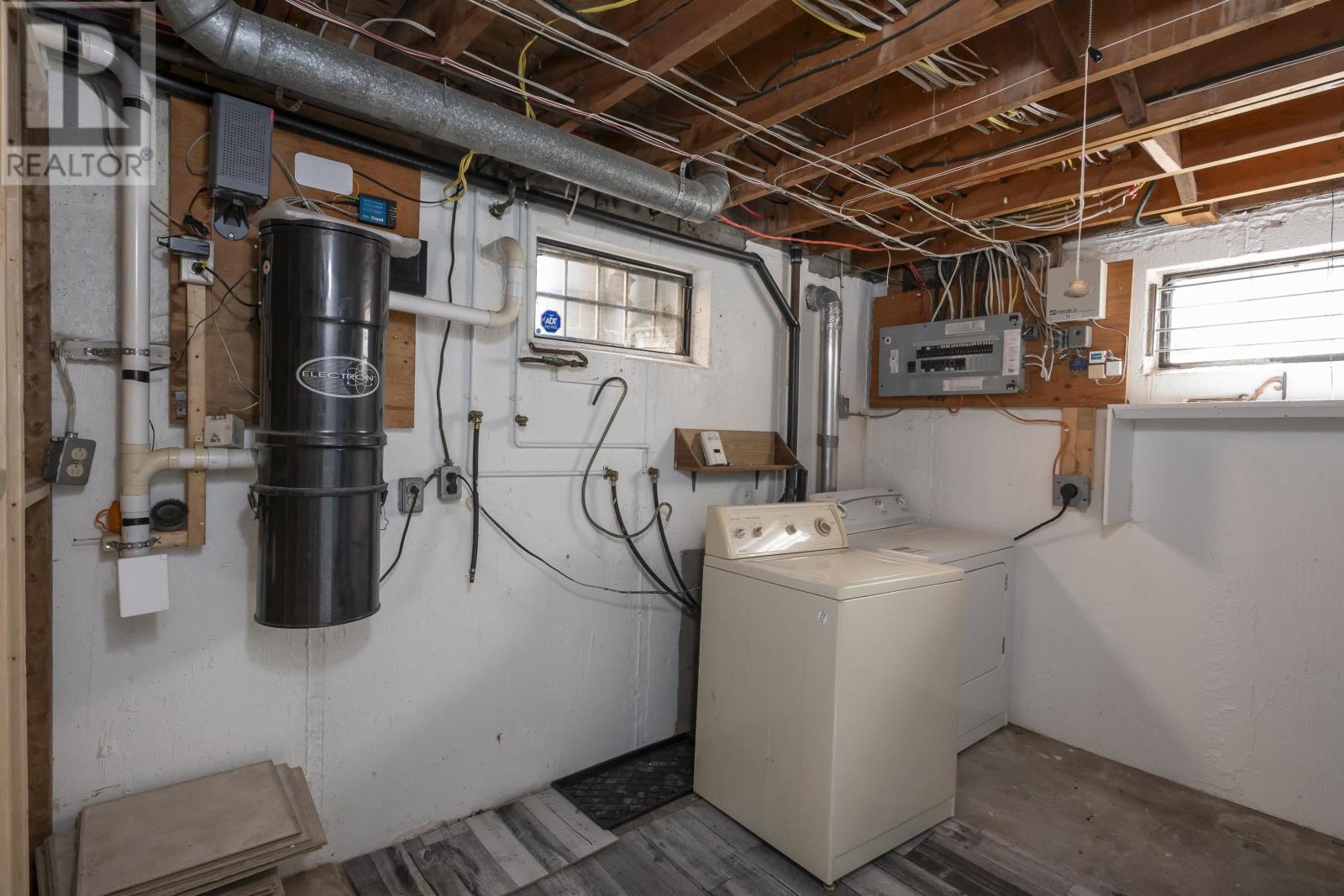 404 James St South, Thunder Bay, Ontario  P7E 2V5 - Photo 37 - TB253074