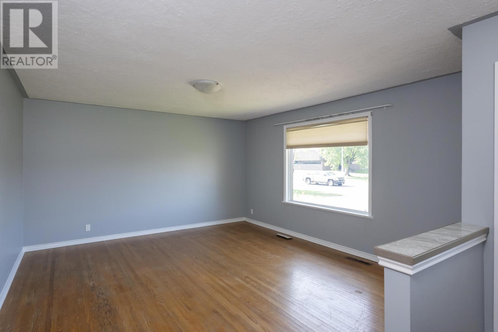 404 James St South, Thunder Bay, Ontario  P7E 2V5 - Photo 5 - TB253074