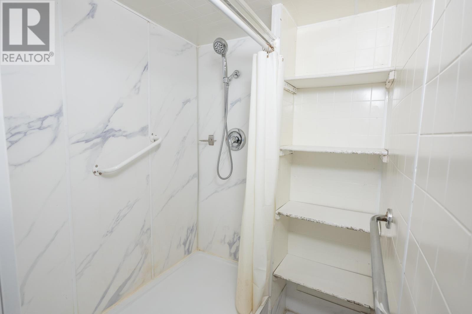 404 James St South, Thunder Bay, Ontario  P7E 2V5 - Photo 42 - TB253074