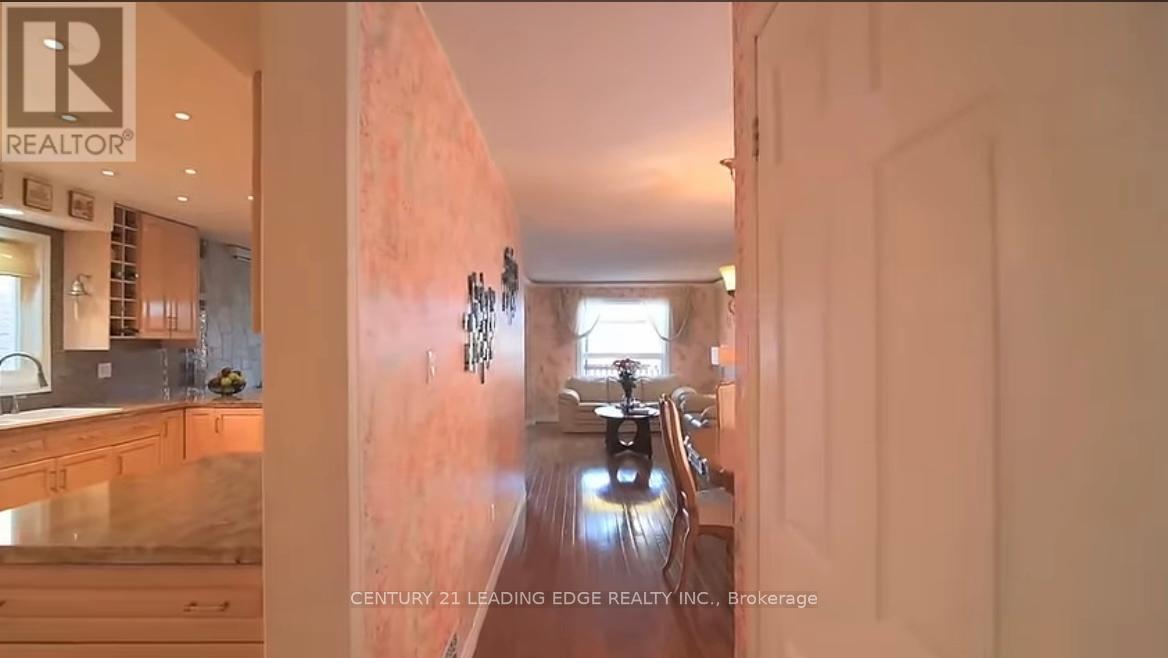 47 Hewitt Crescent E, Ajax (South East), Ontario  L1S 7A6 - Photo 6 - E12448660