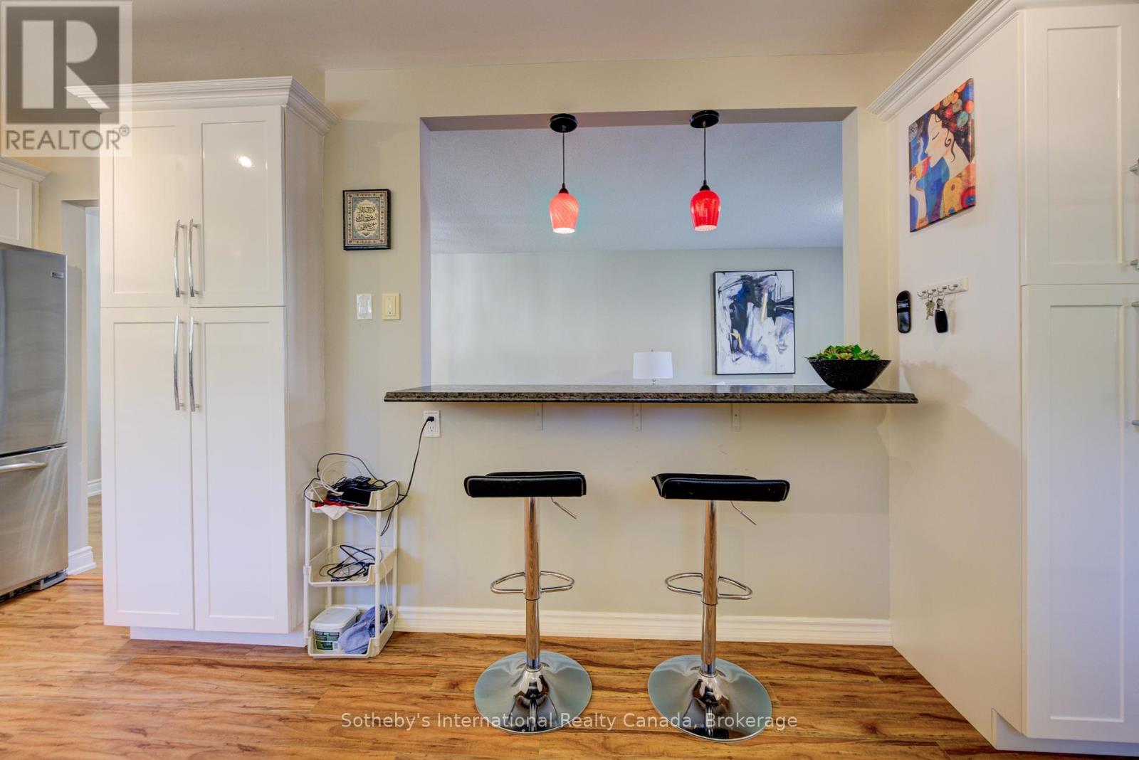 400 Cherokee Boulevard, Toronto, Ontario  M2H 2W7 - Photo 12 - C12448749