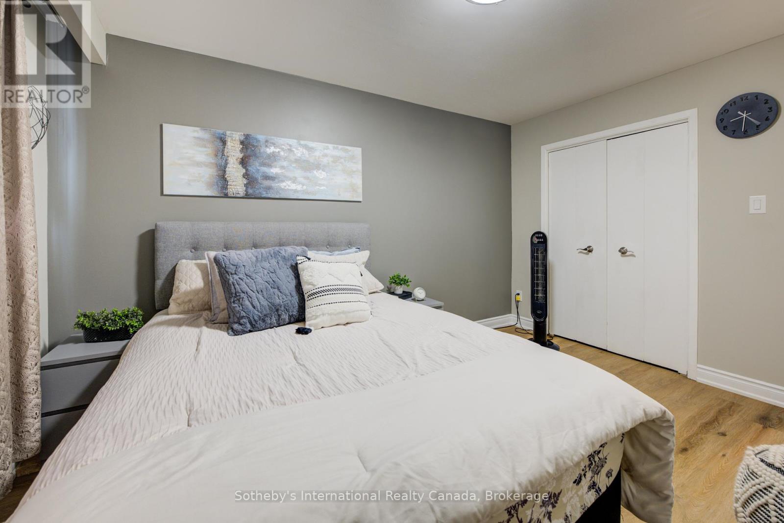 400 Cherokee Boulevard, Toronto, Ontario  M2H 2W7 - Photo 19 - C12448749
