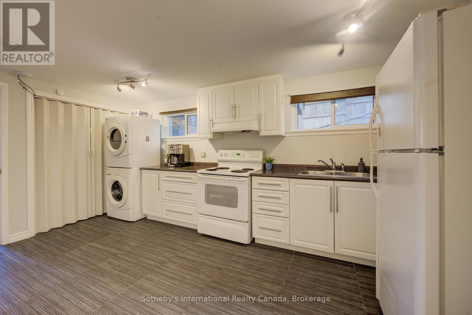 400 Cherokee Boulevard, Toronto, Ontario  M2H 2W7 - Photo 26 - C12448749