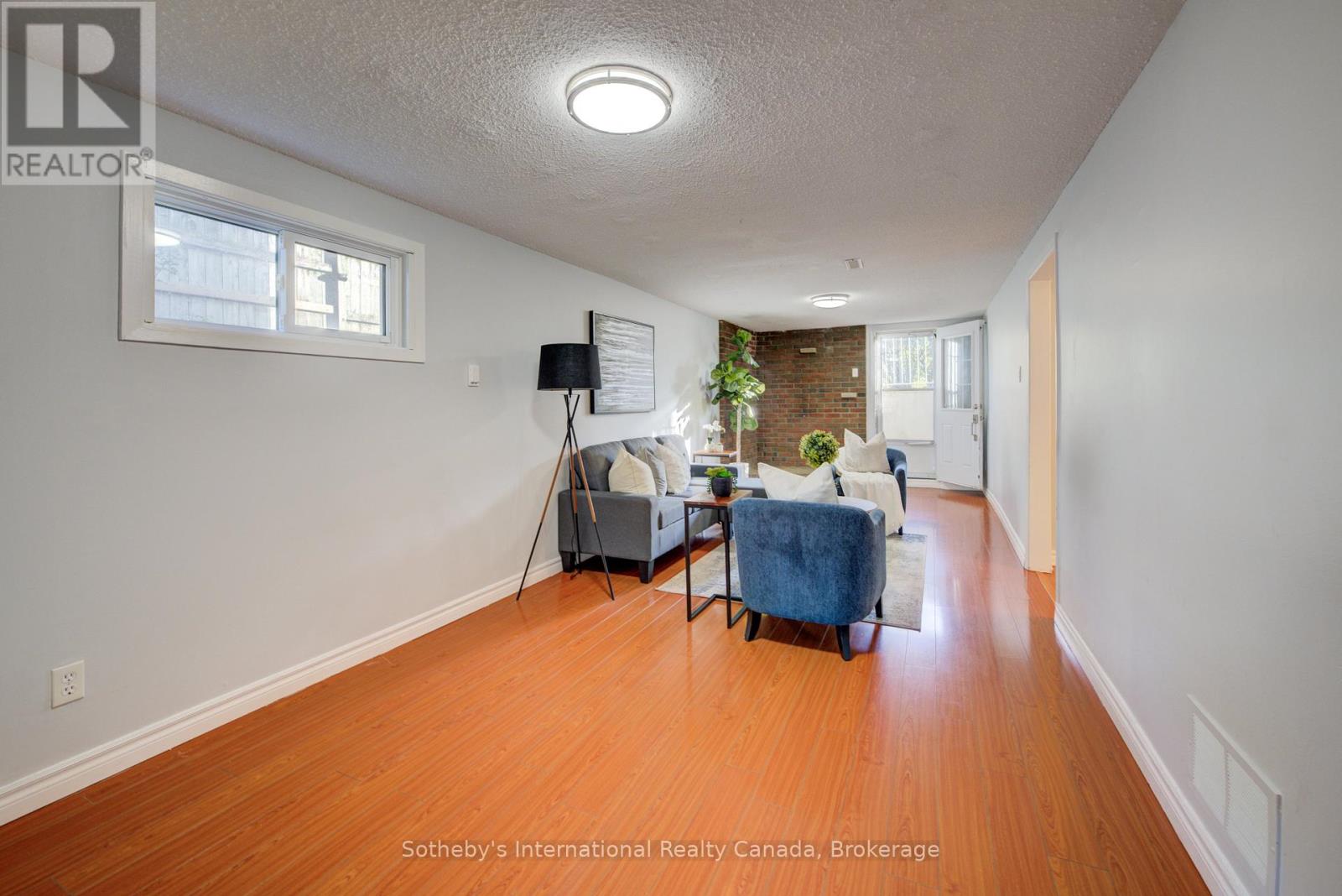 400 Cherokee Boulevard, Toronto, Ontario  M2H 2W7 - Photo 30 - C12448749