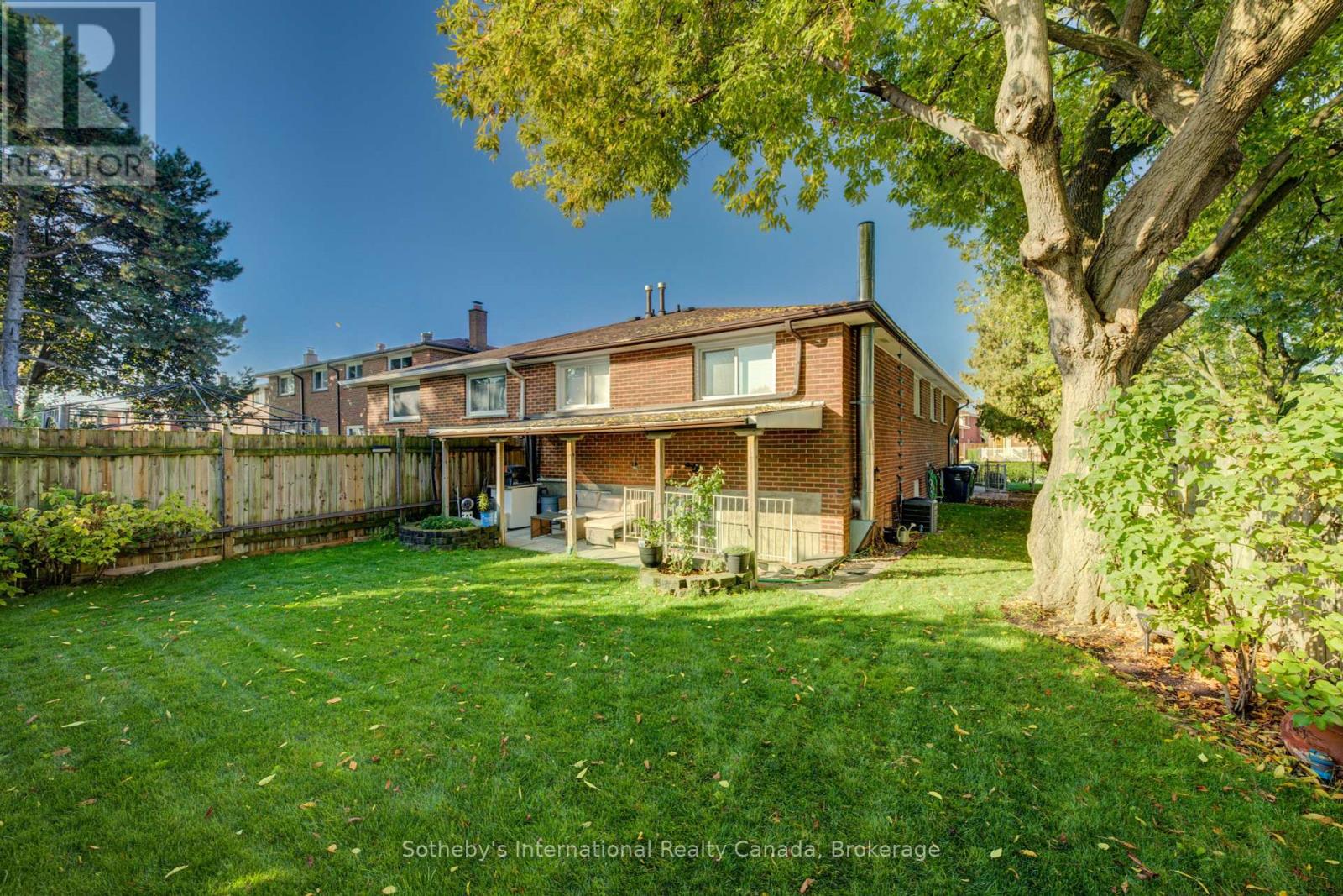 400 Cherokee Boulevard, Toronto, Ontario  M2H 2W7 - Photo 39 - C12448749