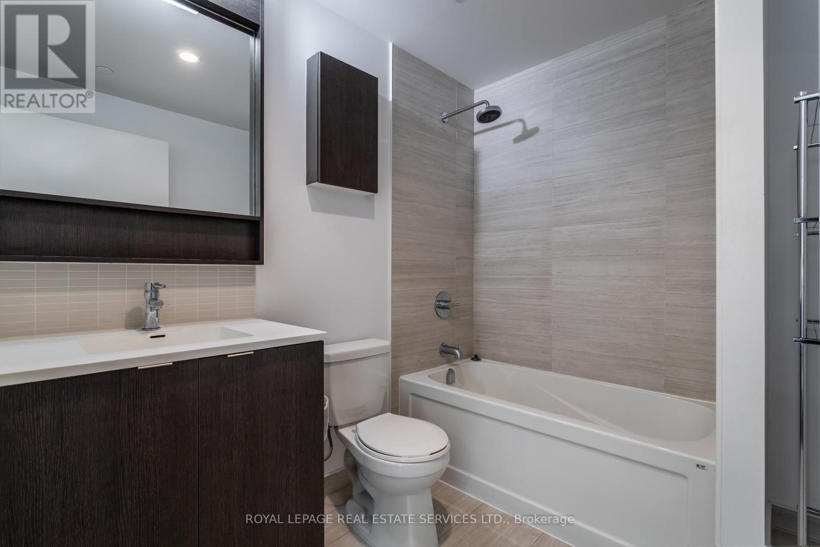 1507 - 2560 Eglinton Avenue W, Mississauga, Ontario  L5M 0Y3 - Photo 10 - W12448674