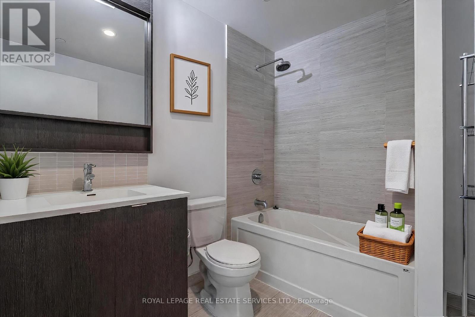 1507 - 2560 Eglinton Avenue W, Mississauga, Ontario  L5M 0Y3 - Photo 11 - W12448674