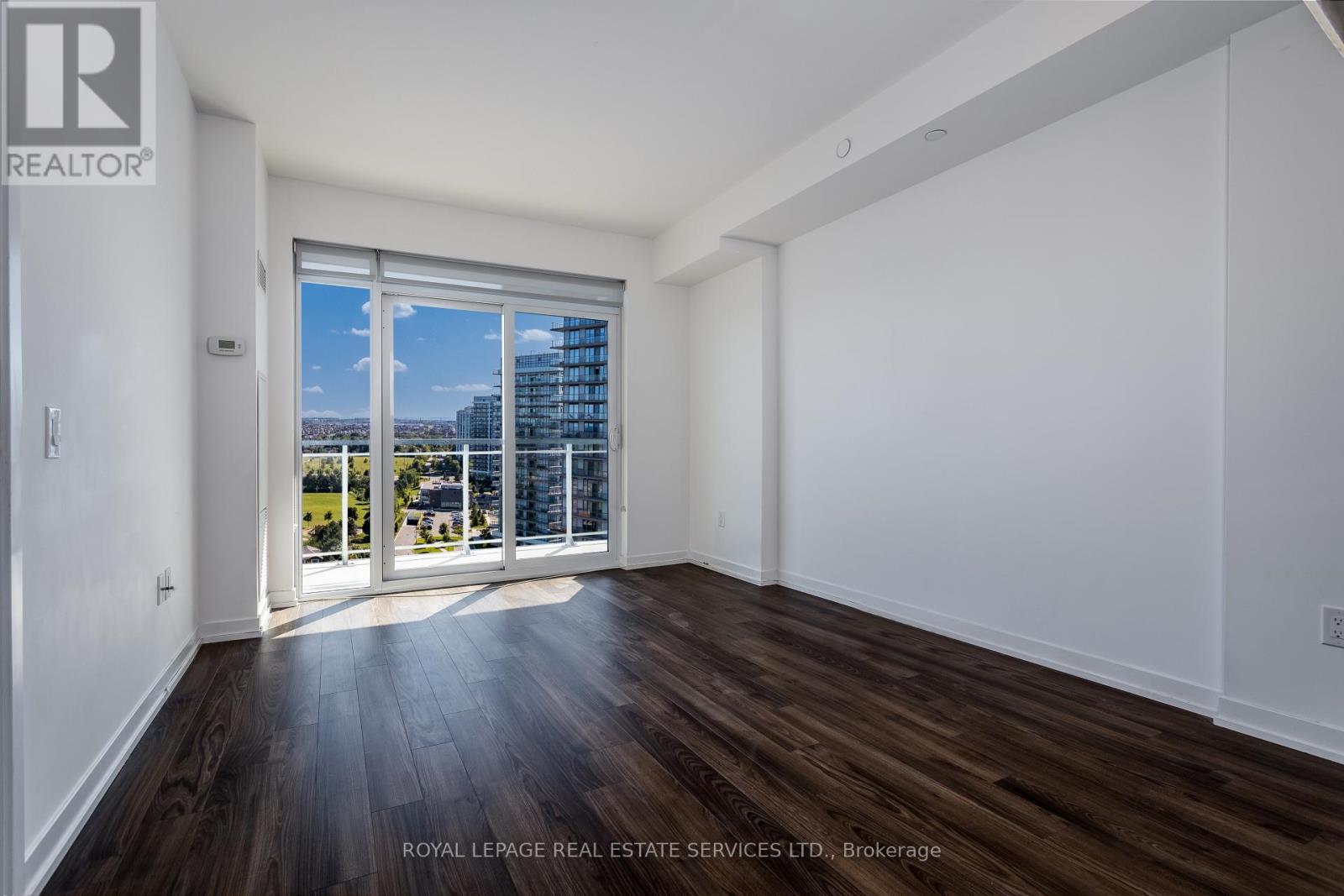 1507 - 2560 Eglinton Avenue W, Mississauga, Ontario  L5M 0Y3 - Photo 6 - W12448674