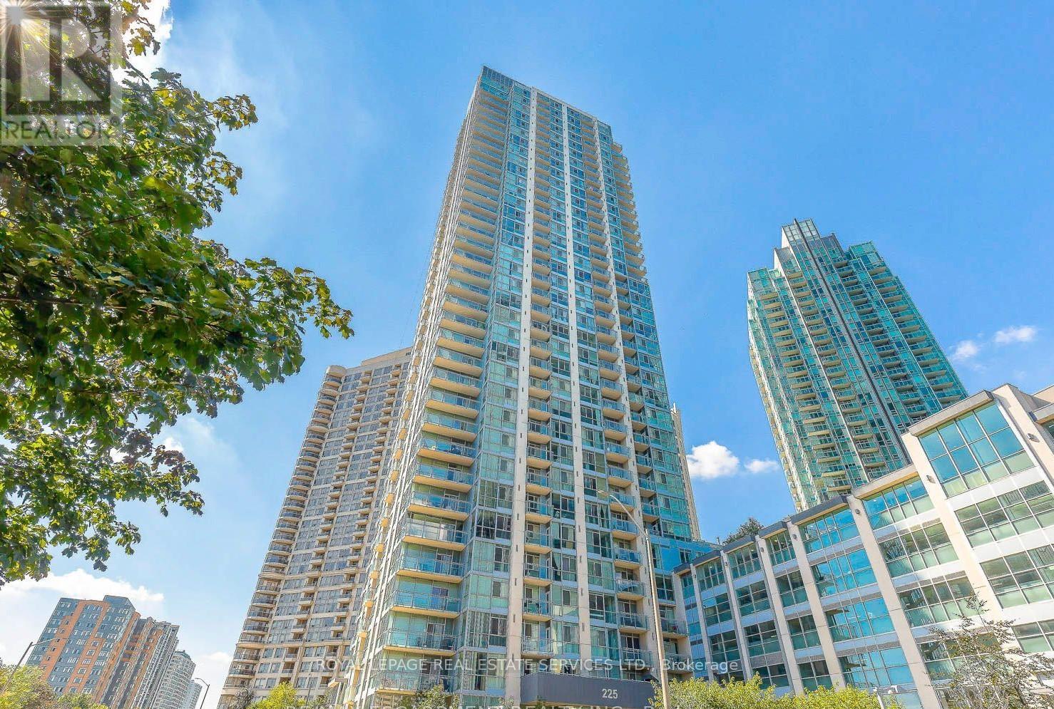 1008 - 225 Webb Drive, Mississauga, Ontario  L5B 4P2 - Photo 1 - W12448678