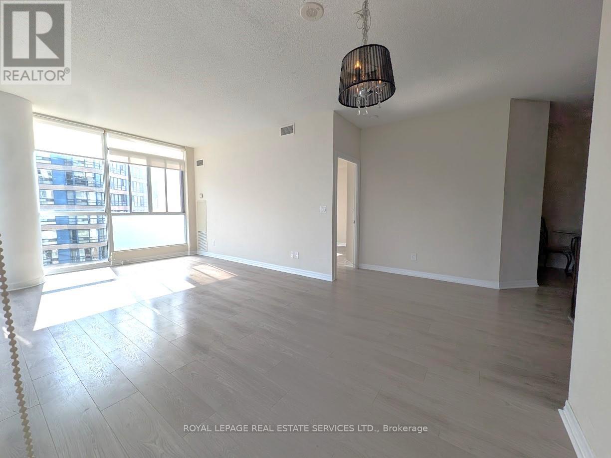 1008 - 225 Webb Drive, Mississauga, Ontario  L5B 4P2 - Photo 13 - W12448678