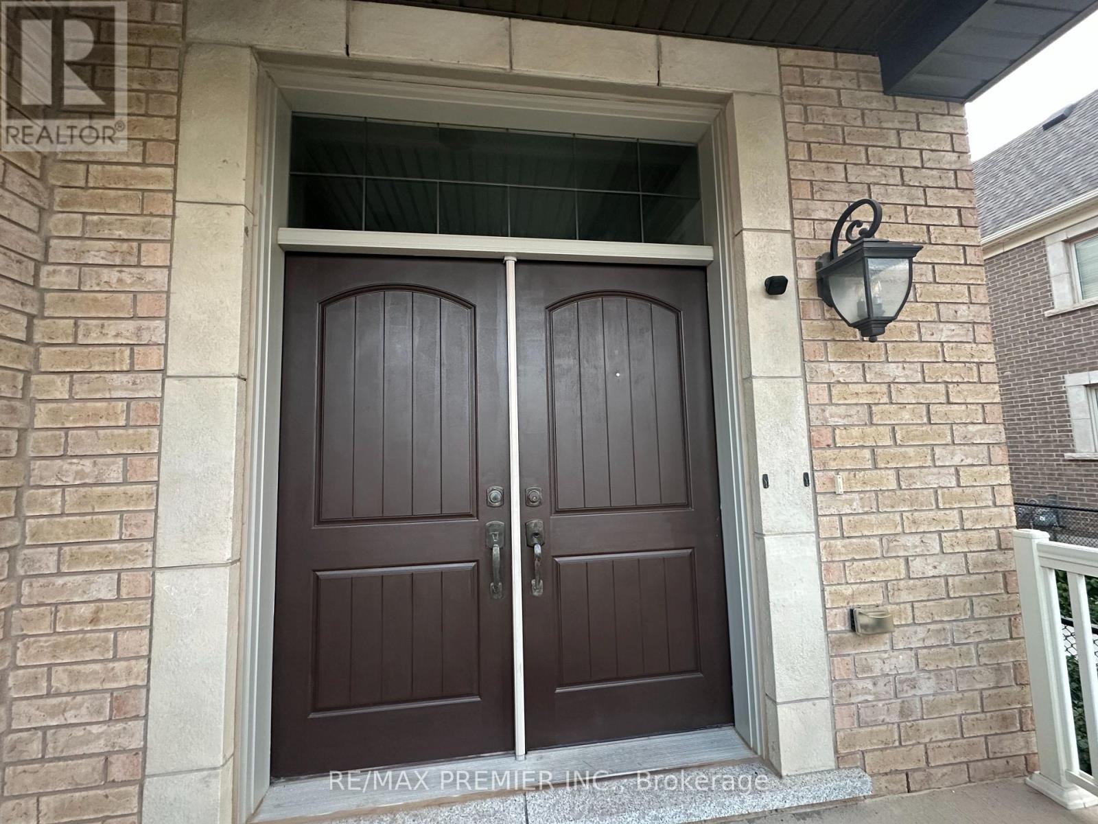 3156 Ernest Applebe Boulevard, Oakville, Ontario  L6H 7C3 - Photo 2 - W12448723