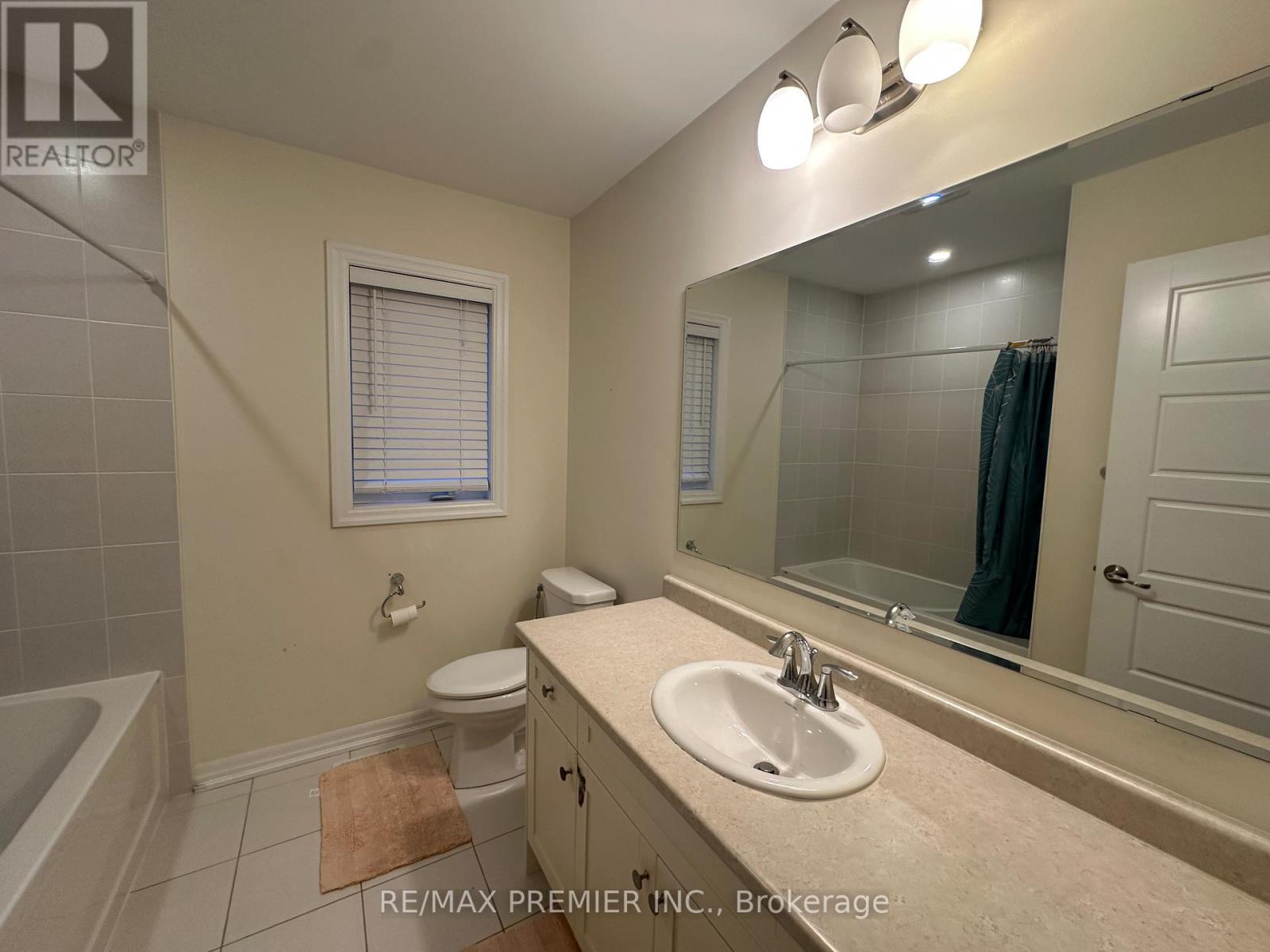 3156 Ernest Applebe Boulevard, Oakville, Ontario  L6H 7C3 - Photo 28 - W12448723