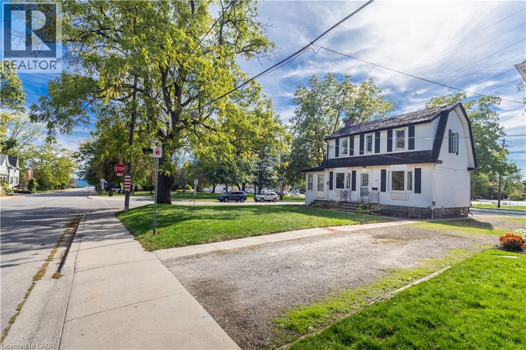 466 Nelson Avenue, Burlington, Ontario  L7S 1N5 - Photo 1 - 40776612