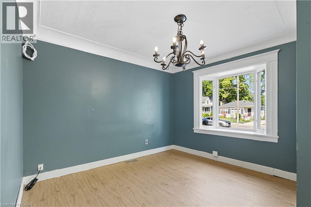 466 Nelson Avenue, Burlington, Ontario  L7S 1N5 - Photo 9 - 40776612