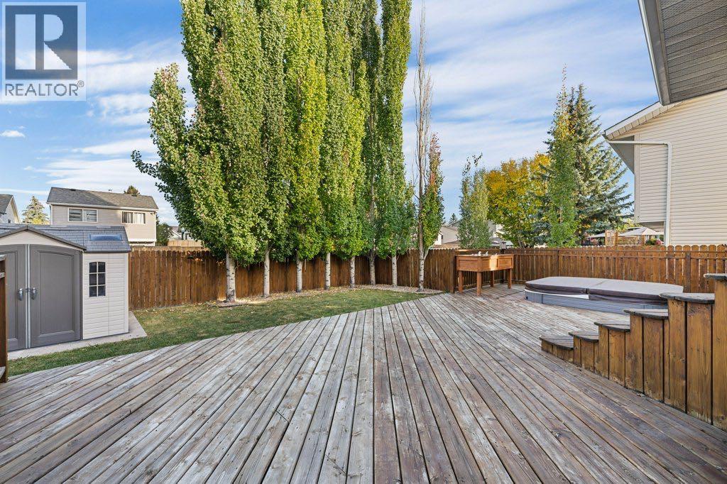 64 Woodmark Crescent Sw, Calgary, Alberta  T2W 4Z2 - Photo 39 - A2262249