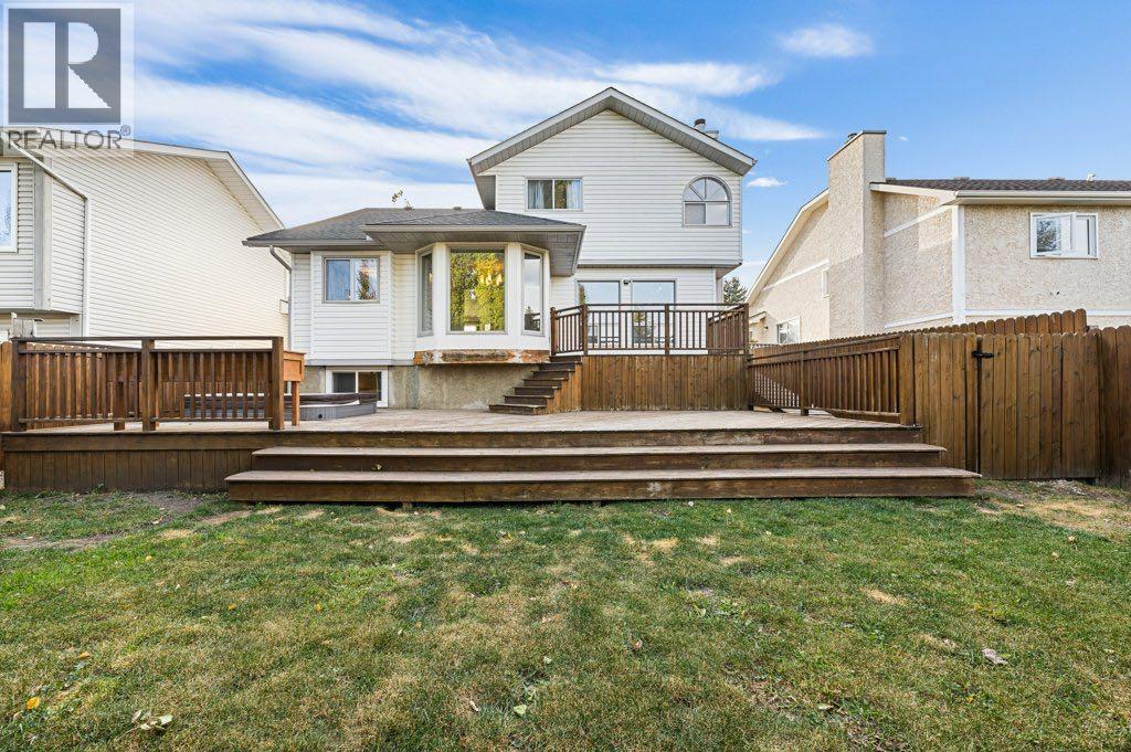 64 Woodmark Crescent Sw, Calgary, Alberta  T2W 4Z2 - Photo 45 - A2262249