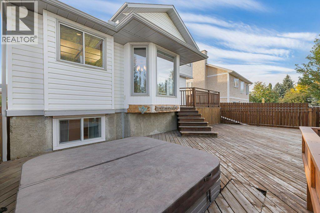 64 Woodmark Crescent Sw, Calgary, Alberta  T2W 4Z2 - Photo 42 - A2262249