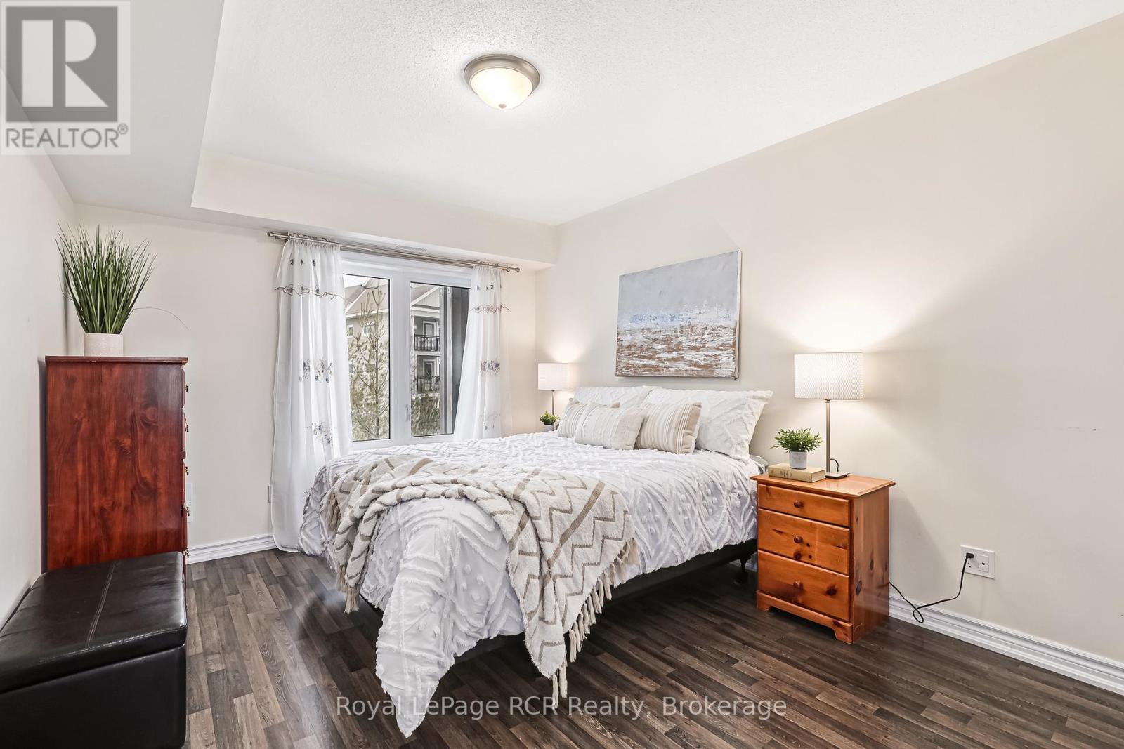 205 - 2 Cove Court, Collingwood, Ontario  L9Y 0Y6 - Photo 15 - S12448780