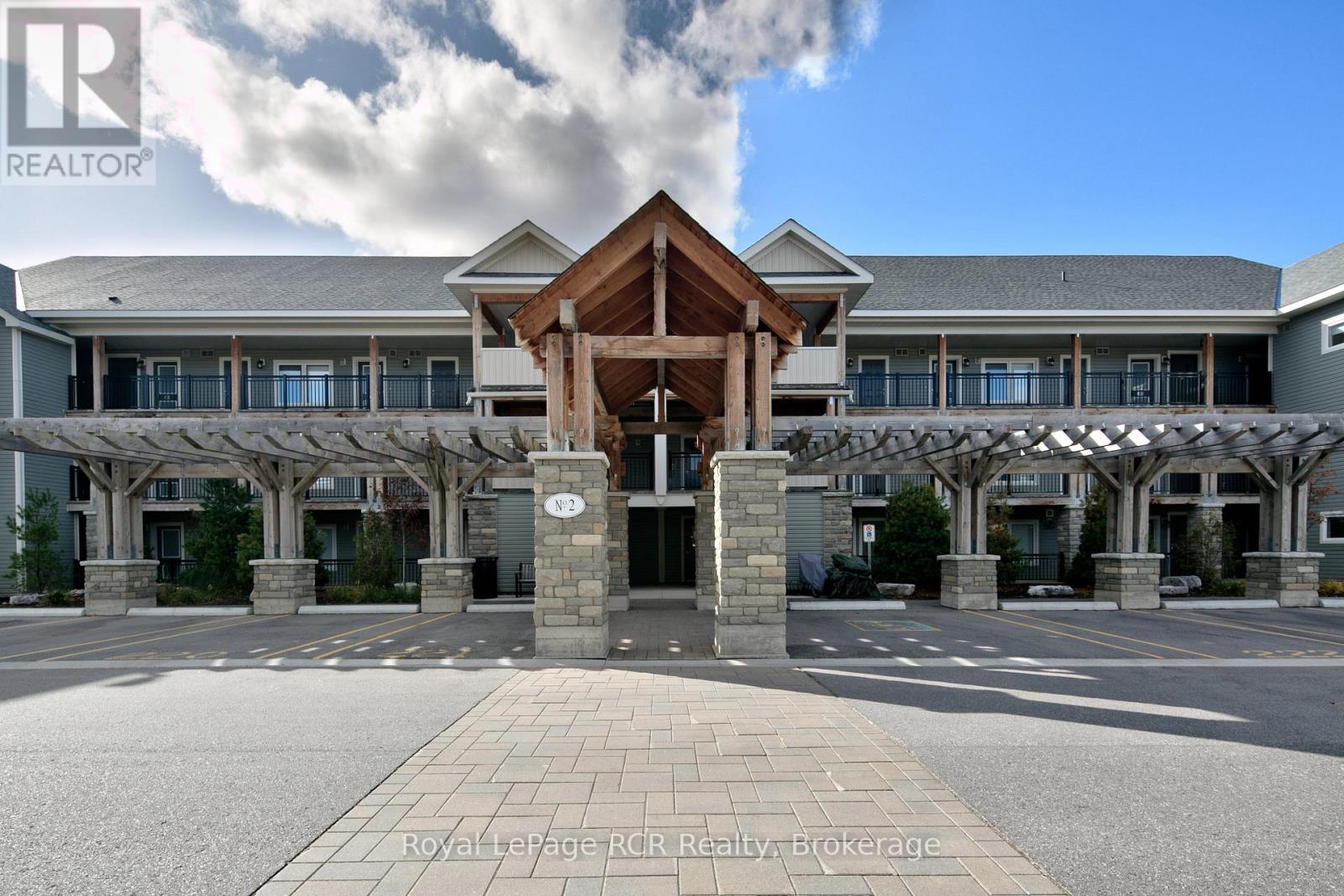 205 - 2 Cove Court, Collingwood, Ontario  L9Y 0Y6 - Photo 2 - S12448780
