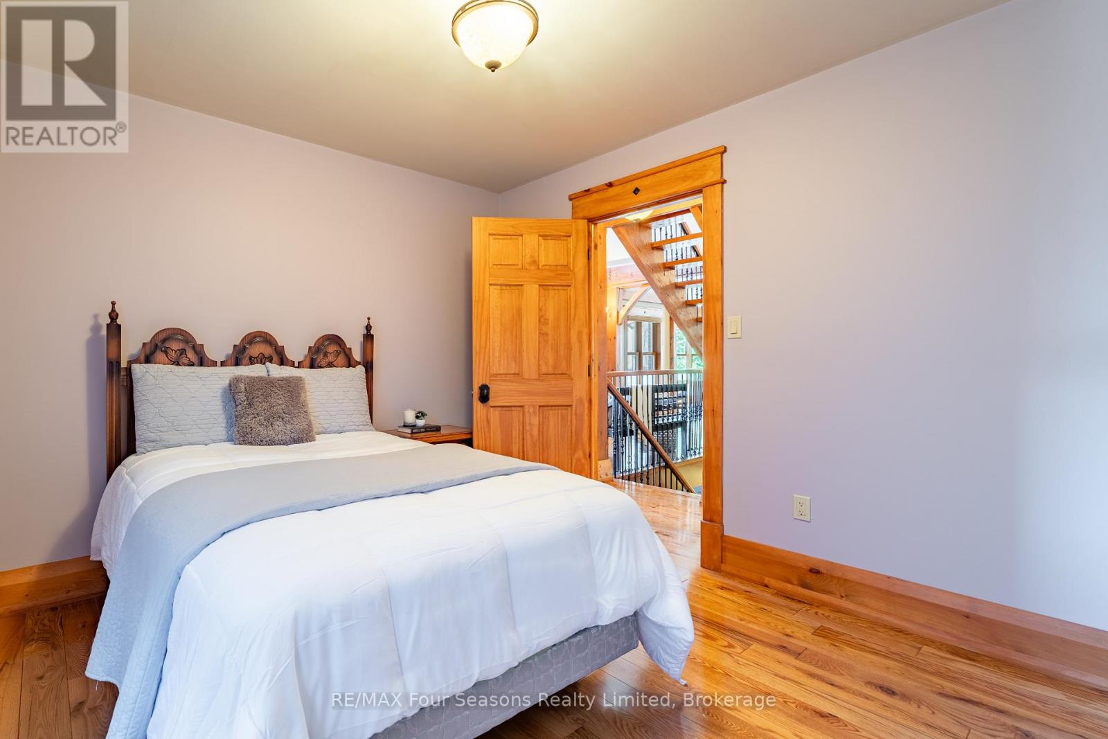 805 Eastdale Drive, Wasaga Beach, Ontario  L9Z 2R5 - Photo 24 - S12448887