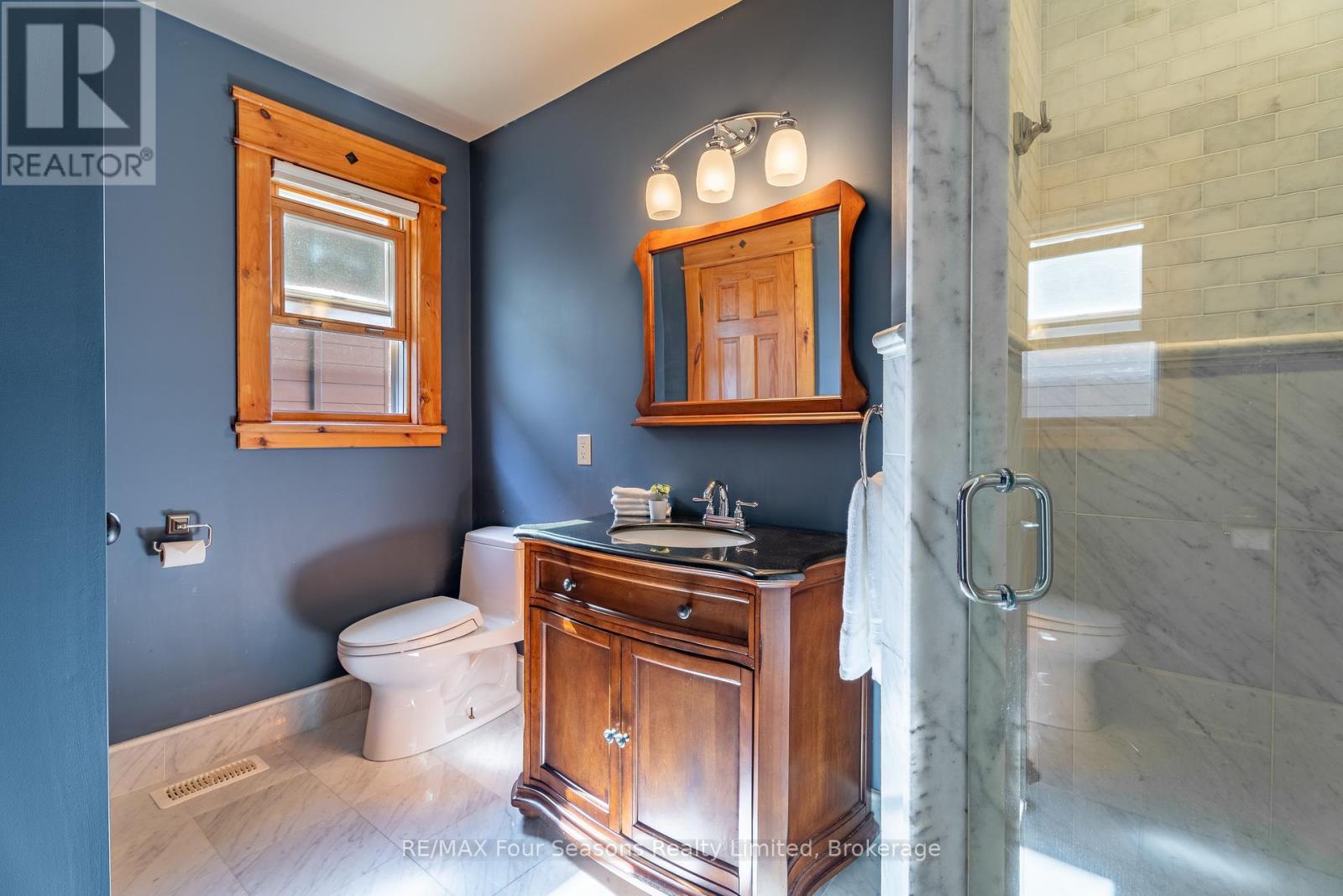 805 Eastdale Drive, Wasaga Beach, Ontario  L9Z 2R5 - Photo 31 - S12448887