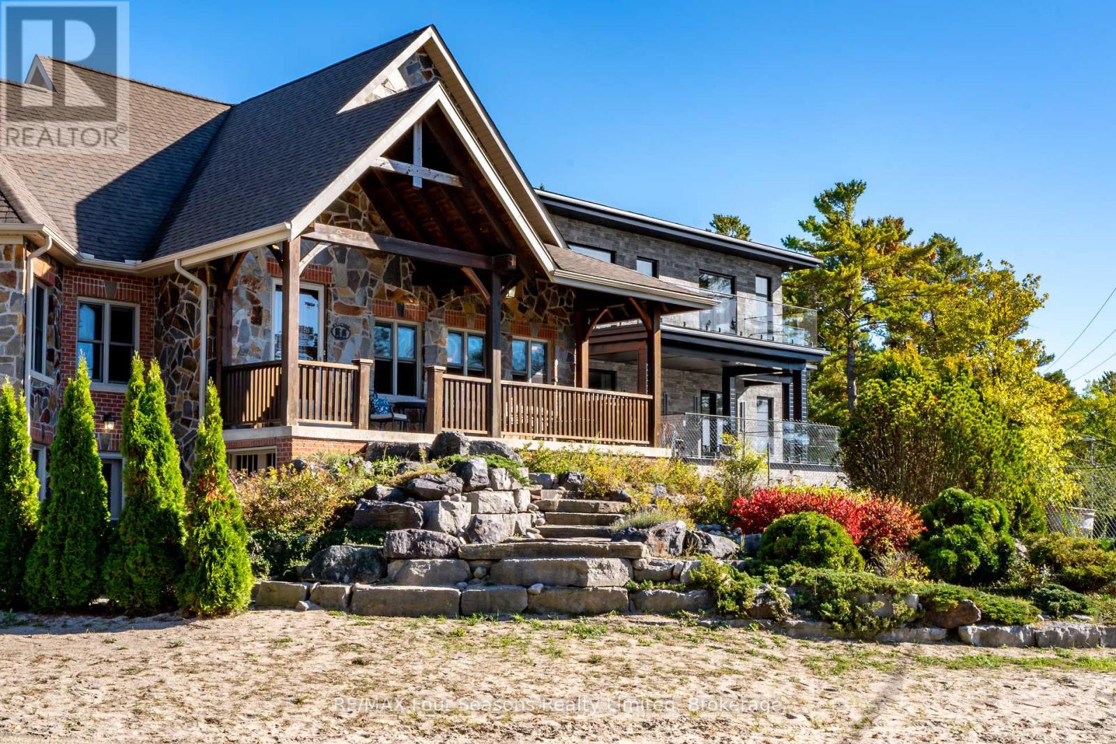 805 Eastdale Drive, Wasaga Beach, Ontario  L9Z 2R5 - Photo 4 - S12448887