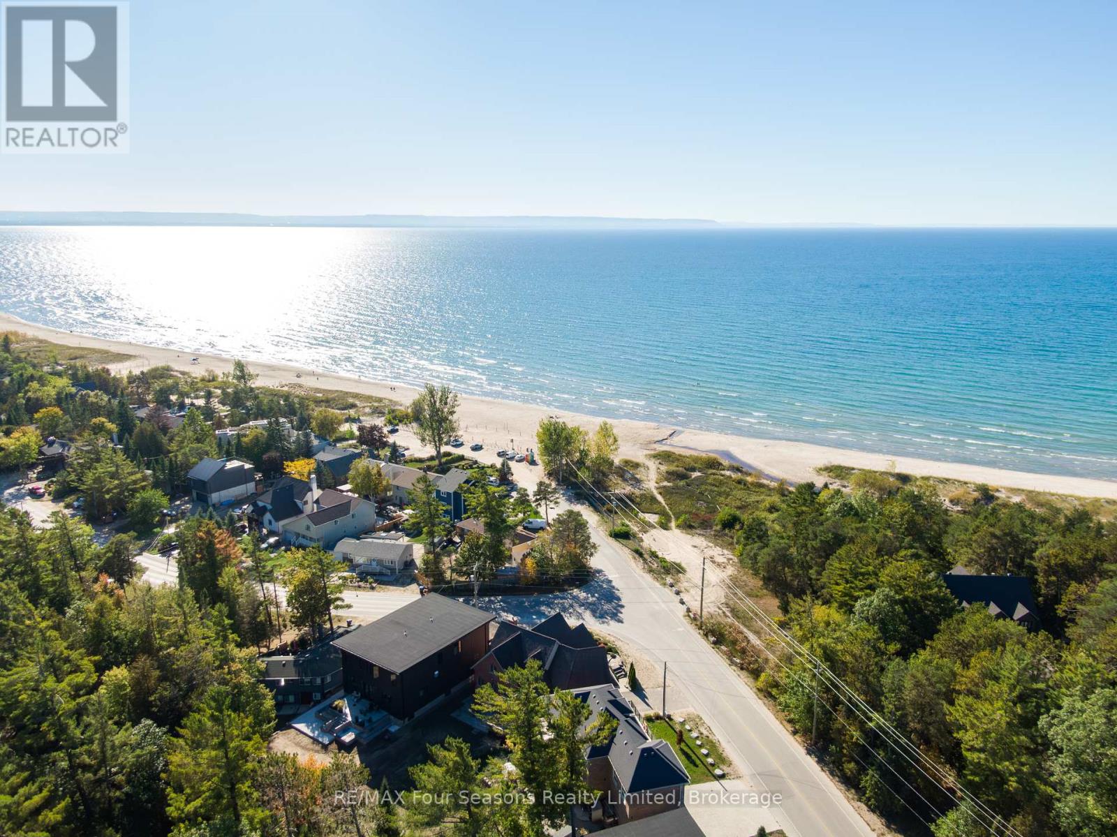 805 Eastdale Drive, Wasaga Beach, Ontario  L9Z 2R5 - Photo 41 - S12448887