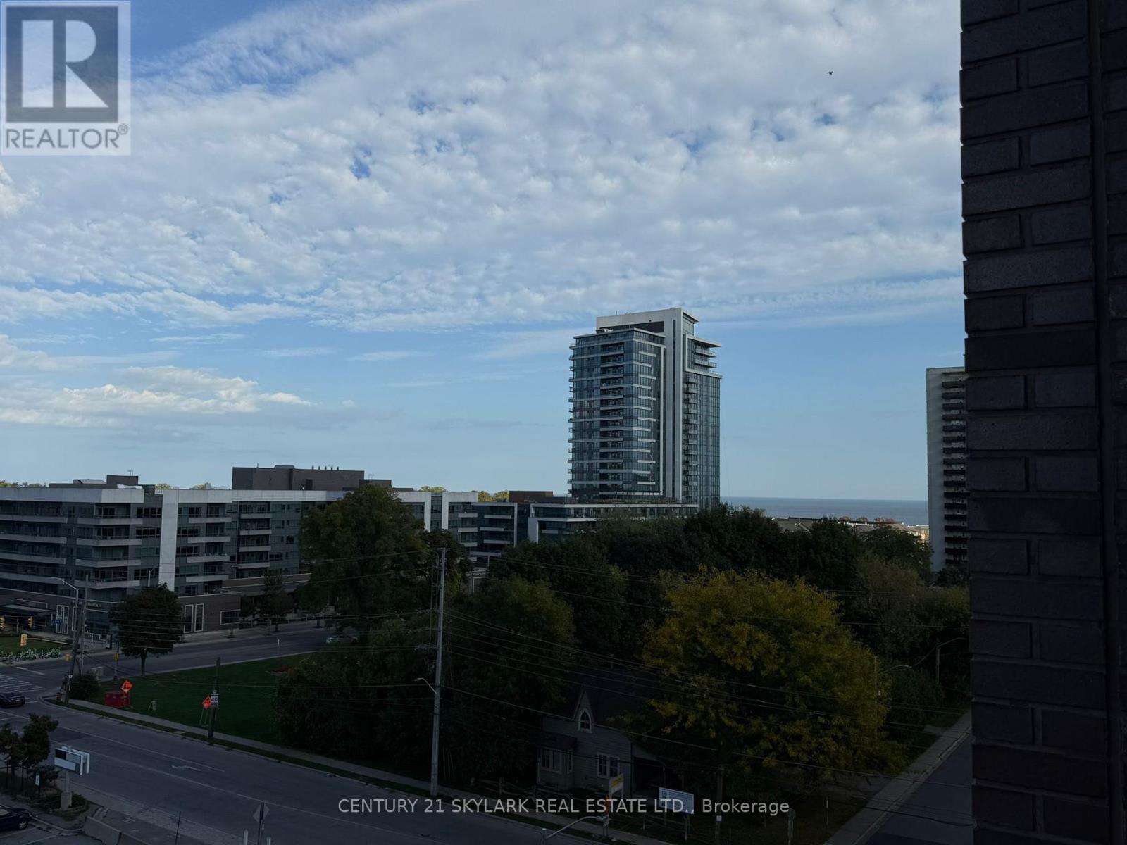 604 - 28 Ann Street, Mississauga, Ontario  L5G 3G1 - Photo 8 - W12448516