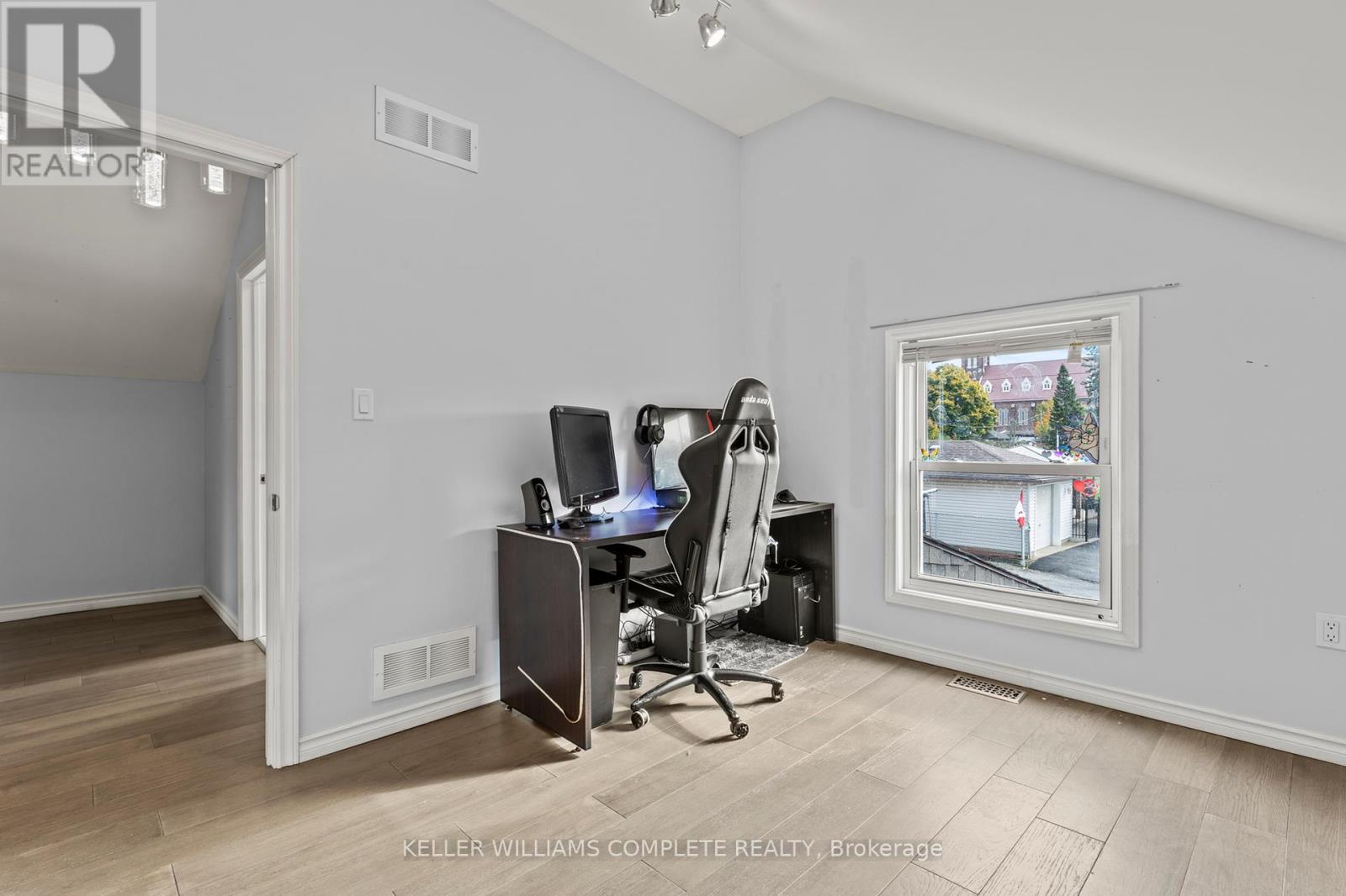55 Albert Street W, Thorold, Ontario  L2V 2G6 - Photo 26 - X12448698