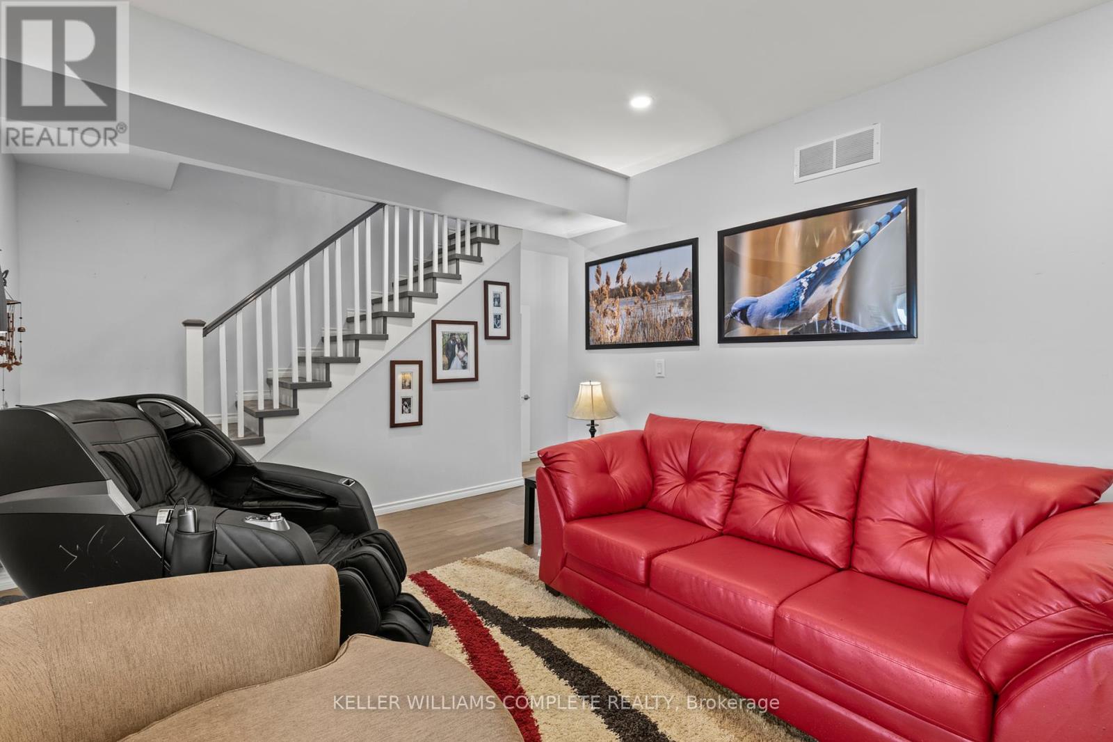 55 Albert Street W, Thorold, Ontario  L2V 2G6 - Photo 7 - X12448698