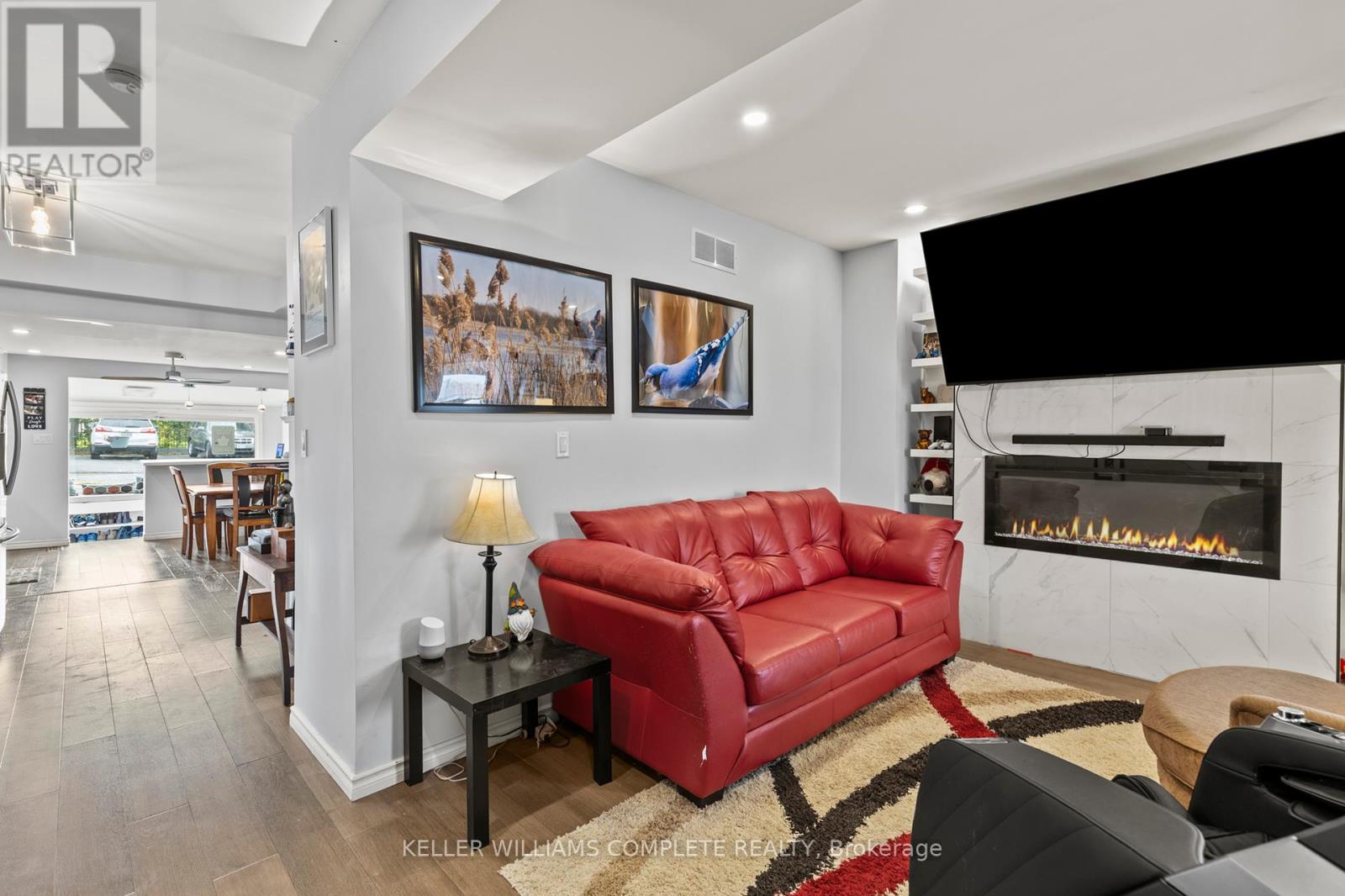 55 Albert Street W, Thorold, Ontario  L2V 2G6 - Photo 8 - X12448698