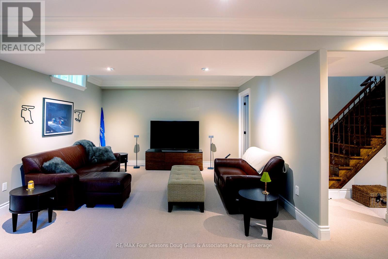 150 Rankins Crescent, Blue Mountains, Ontario  N0H 2P0 - Photo 38 - X12448751