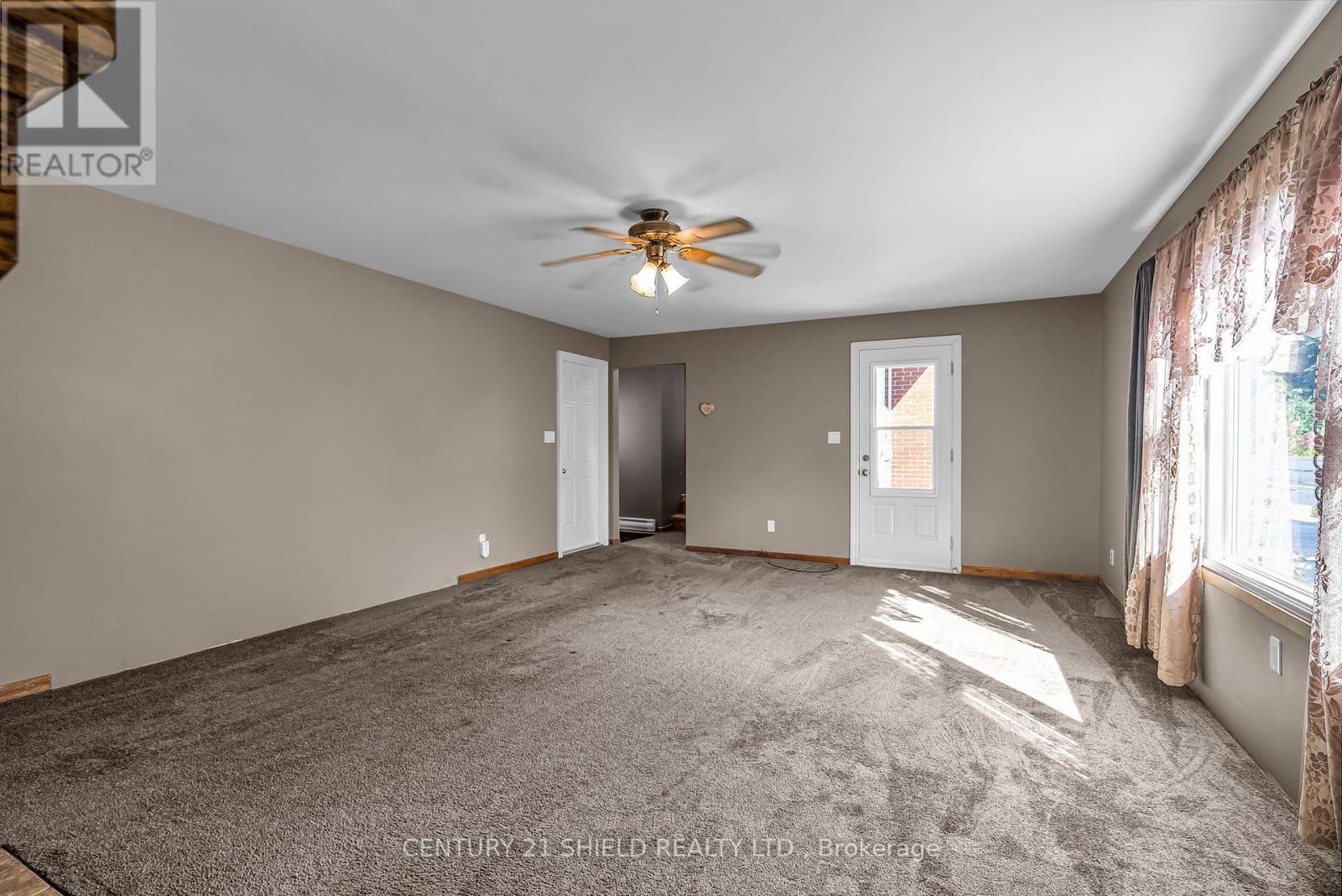 94 Columbia Avenue, South Stormont, Ontario  K0C 1P0 - Photo 22 - X12448777