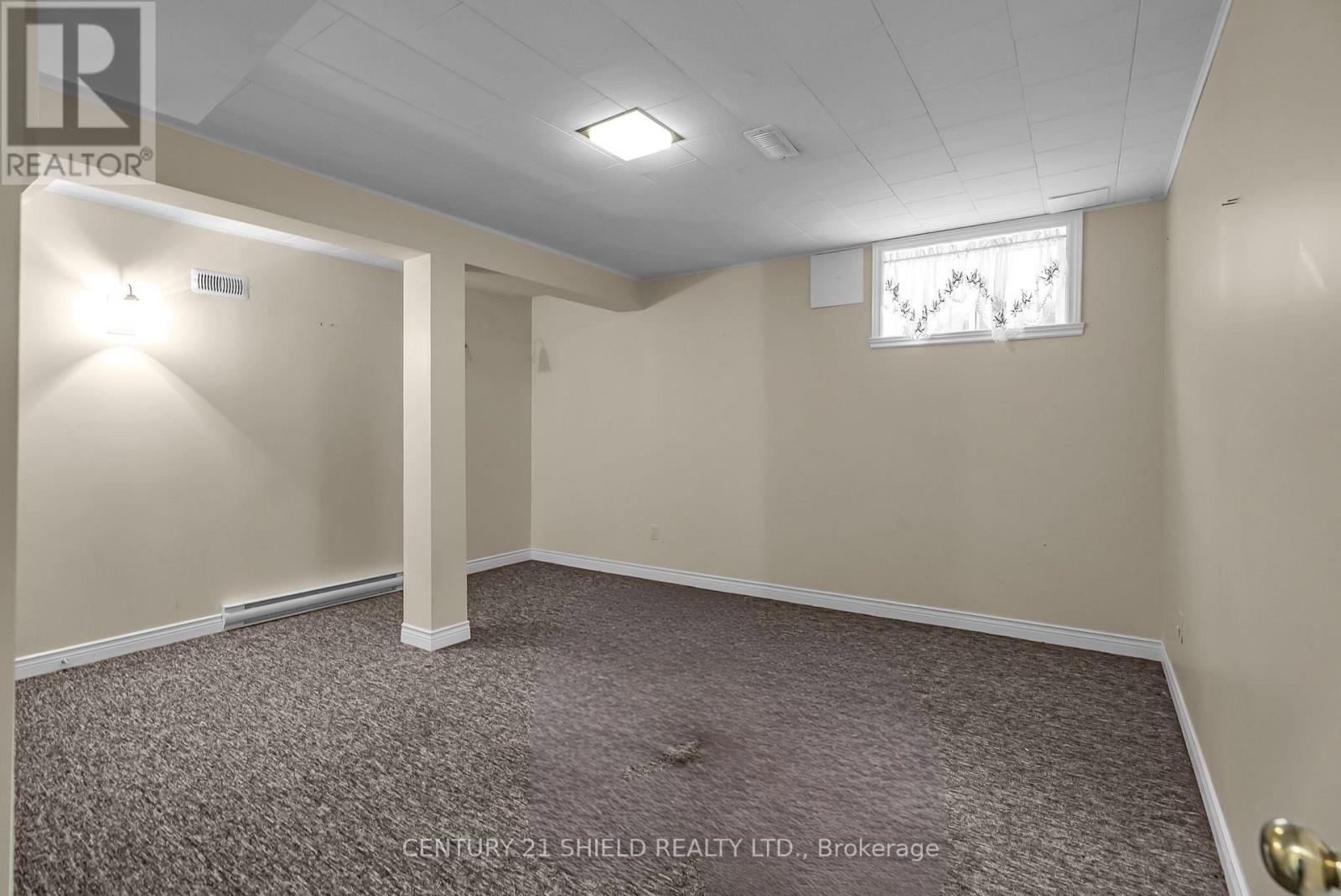 94 Columbia Avenue, South Stormont, Ontario  K0C 1P0 - Photo 31 - X12448777