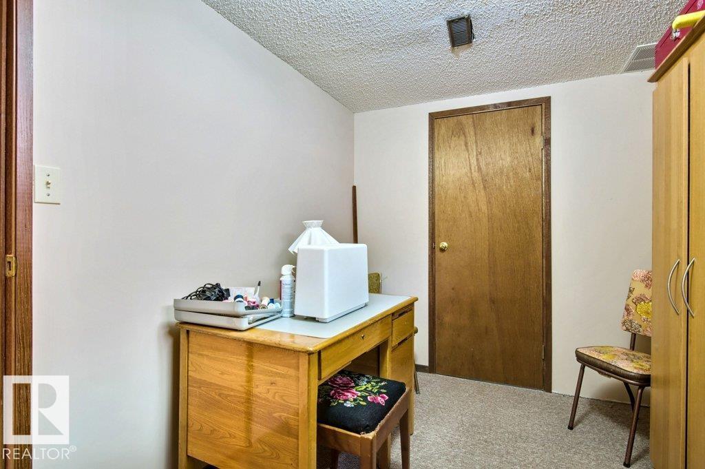 4668 16a Av Nw, Edmonton, Alberta  T6L 2S2 - Photo 37 - E4461104