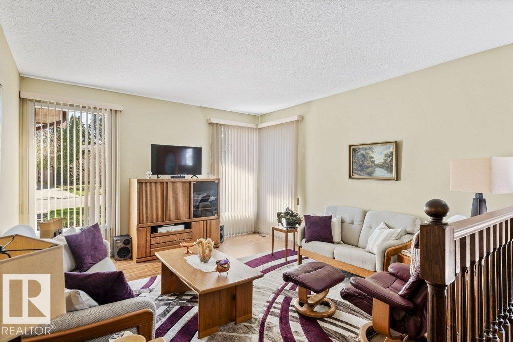4668 16a Av Nw, Edmonton, Alberta  T6L 2S2 - Photo 9 - E4461104