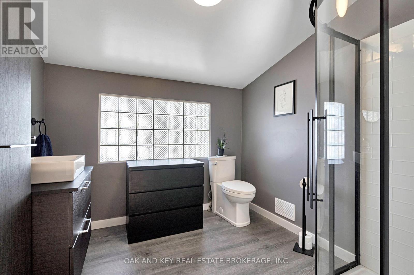 21 Foster Avenue W, London North, Ontario  N6H 2K7 - Photo 24 - X12448656