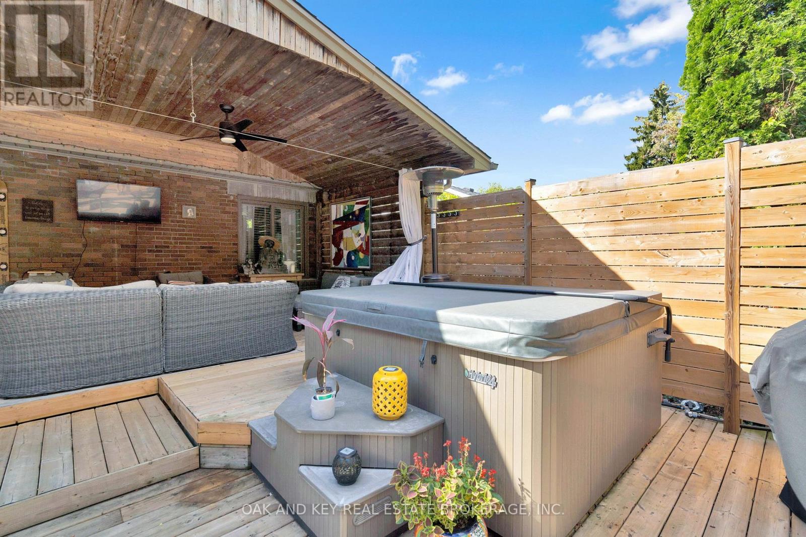 21 Foster Avenue W, London North, Ontario  N6H 2K7 - Photo 37 - X12448656