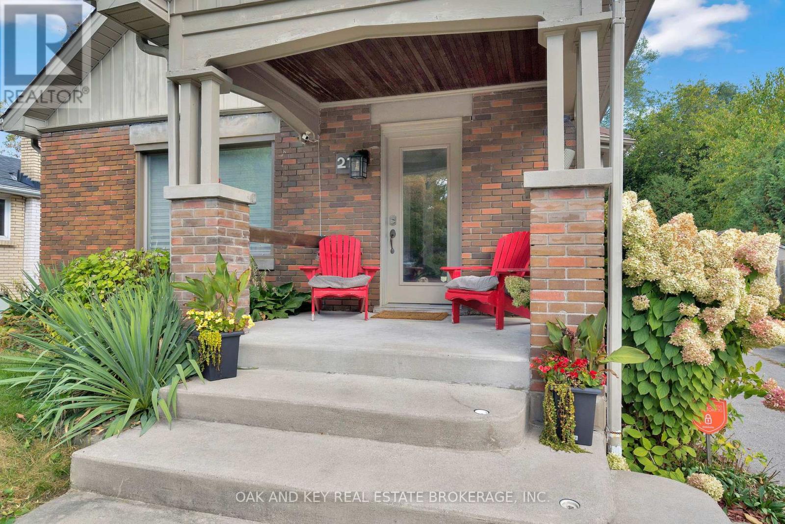 21 Foster Avenue W, London North, Ontario  N6H 2K7 - Photo 3 - X12448656