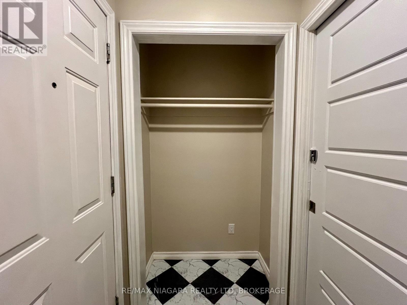 Lower - 7253 Thornhill Crescent, Niagara Falls, Ontario  L2E 5W5 - Photo 11 - X12399500