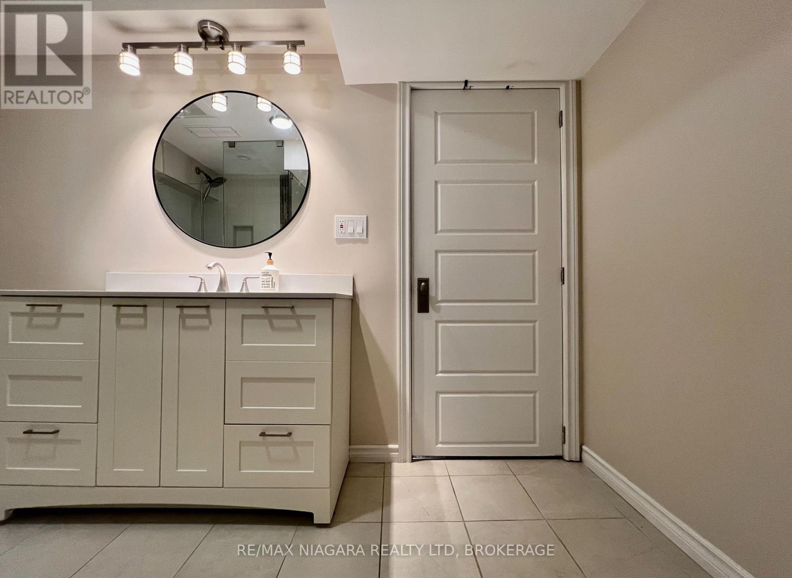 Lower - 7253 Thornhill Crescent, Niagara Falls, Ontario  L2E 5W5 - Photo 14 - X12399500