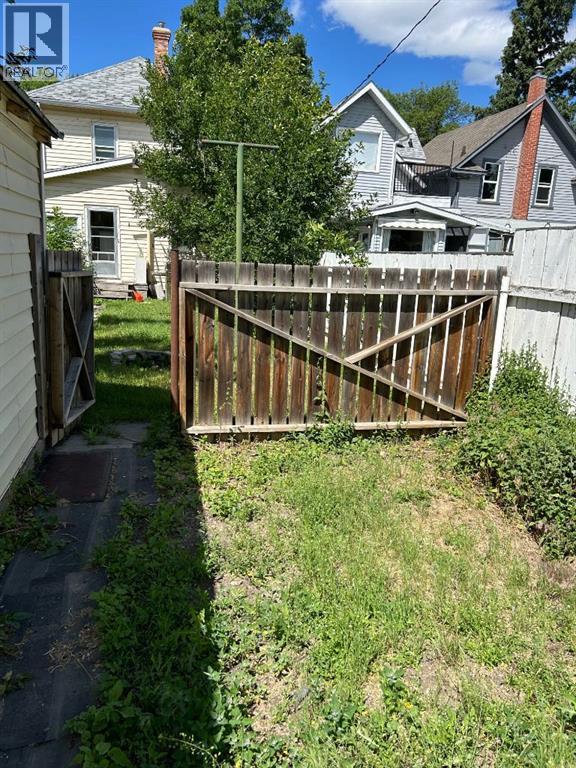 625 14 Street S, Lethbridge, Alberta  T1J 2Y2 - Photo 11 - A2259117