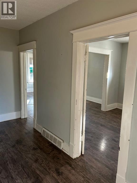 625 14 Street S, Lethbridge, Alberta  T1J 2Y2 - Photo 15 - A2259117