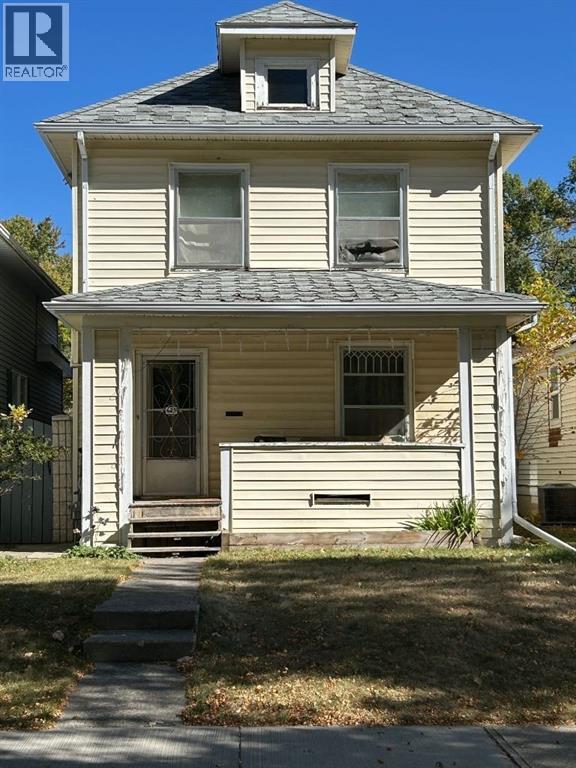 625 14 Street S, Lethbridge, Alberta  T1J 2Y2 - Photo 2 - A2259117